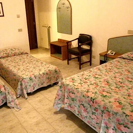 Szálloda Vecchia Rimini 3*